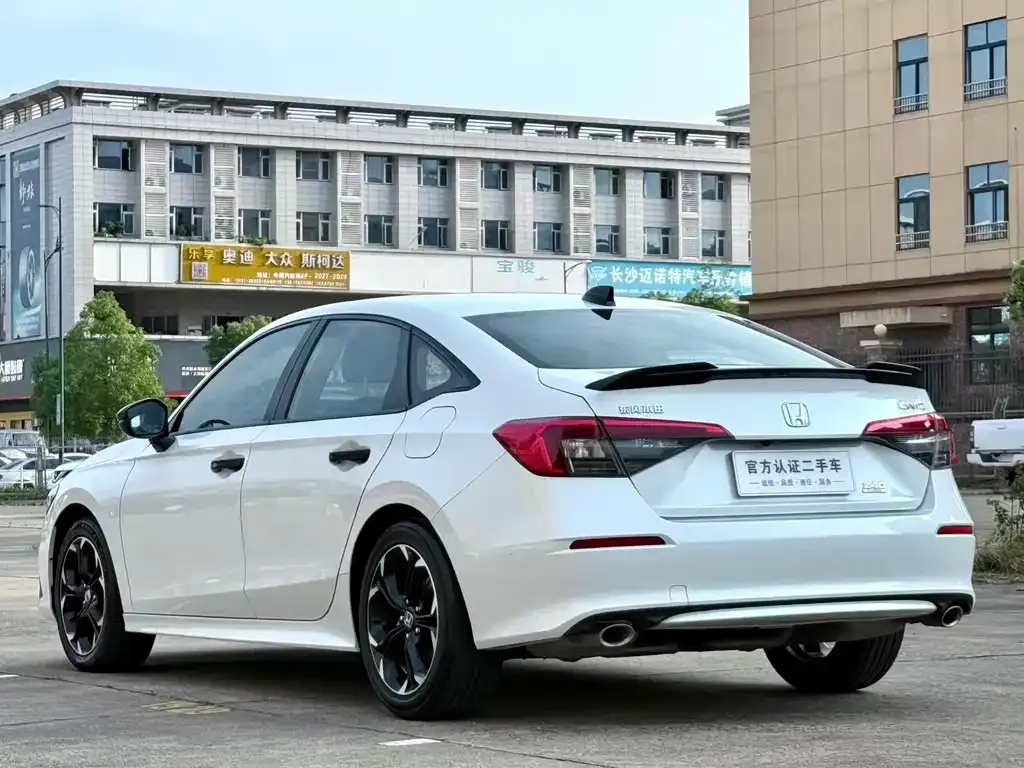 Honda Civic — фото 6
