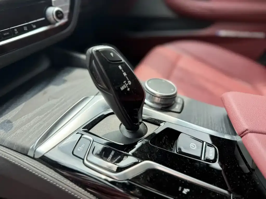 BMW 5 Series — фото 2