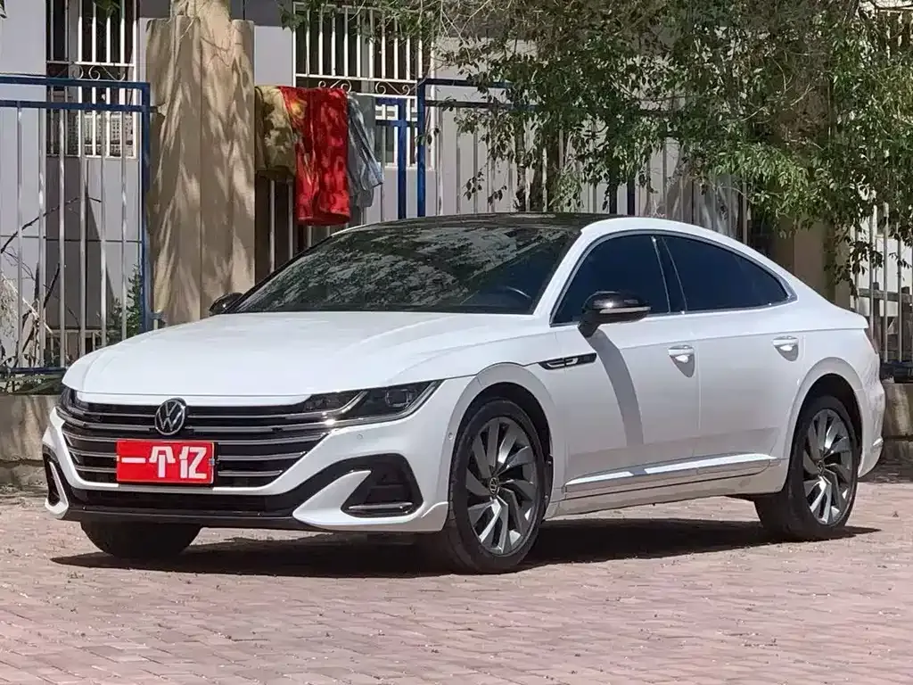 Volkswagen CC 2023 из CN, фото 1