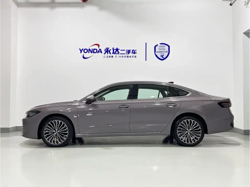 Volkswagen Passat — фото 5