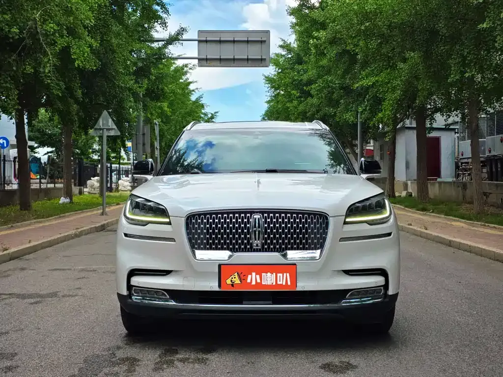 Lincoln Aviator 2023 из CN, фото 4