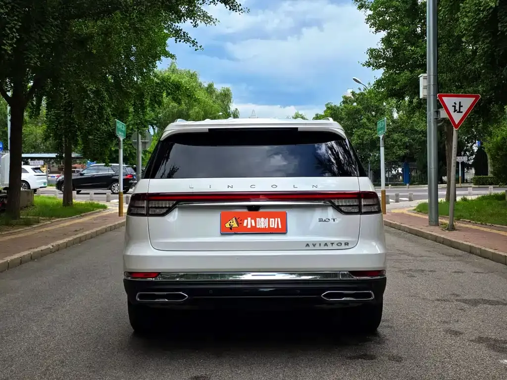 Lincoln Aviator 2023 из CN, фото 7