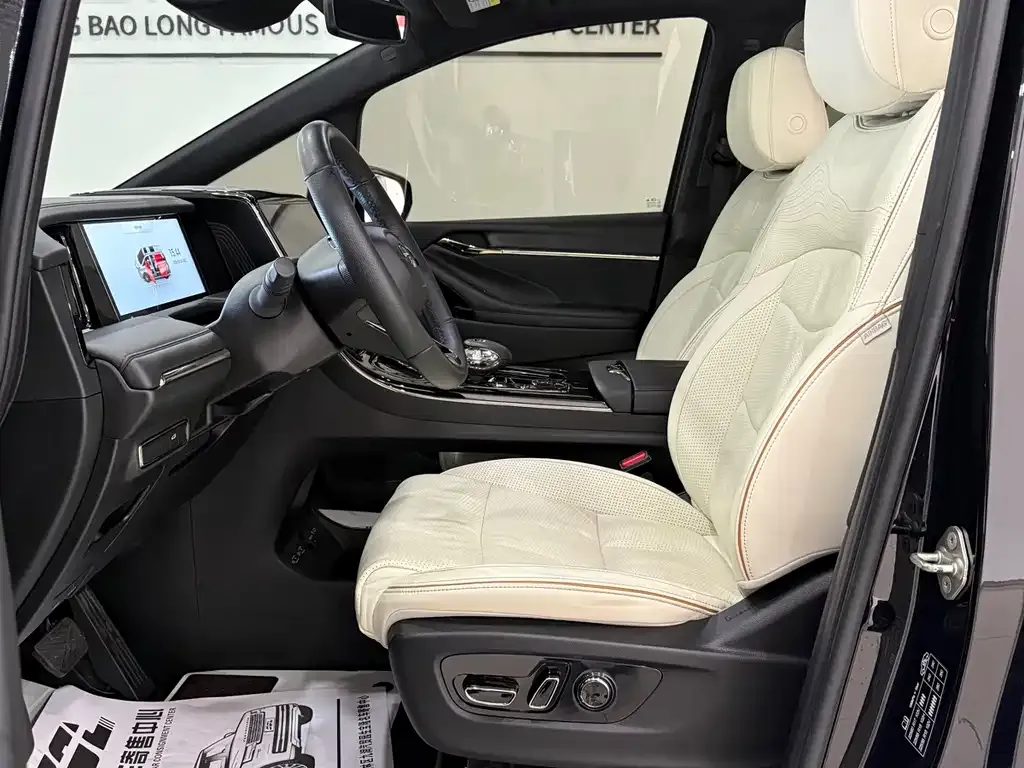 GAC Motor Trumpchi M8 — фото 3