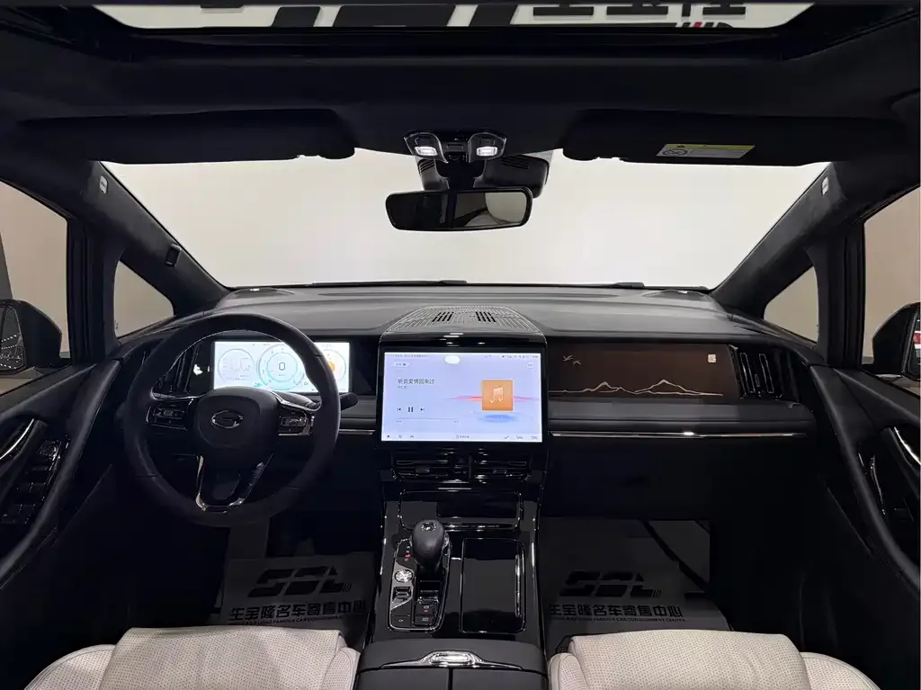 GAC Motor Trumpchi M8 — фото 10