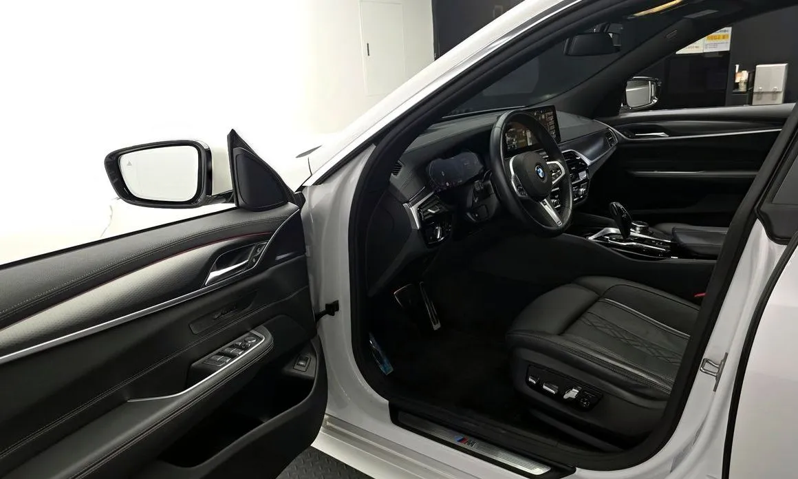 BMW Gran Turismo 2023 из KR, фото 4