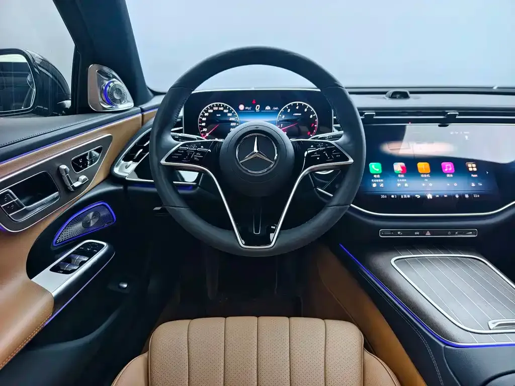 Mercedes-Benz E-Class — фото 10