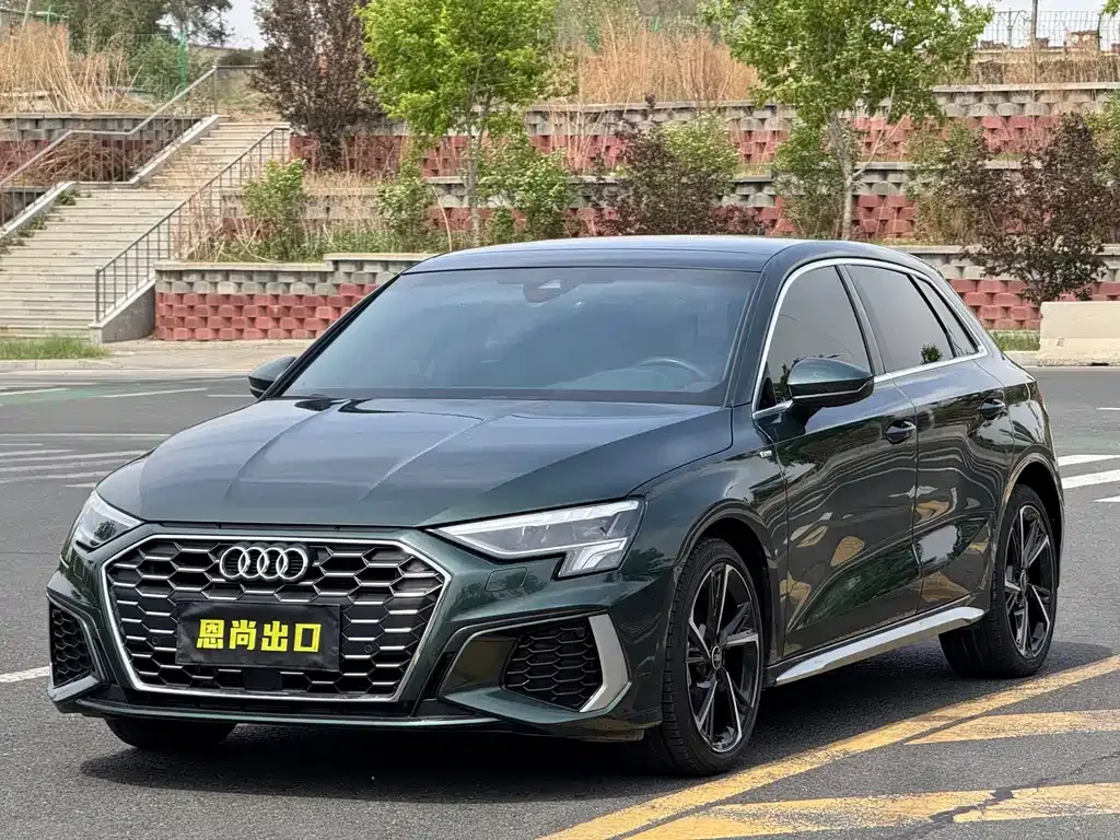 Audi A3 — фото 1