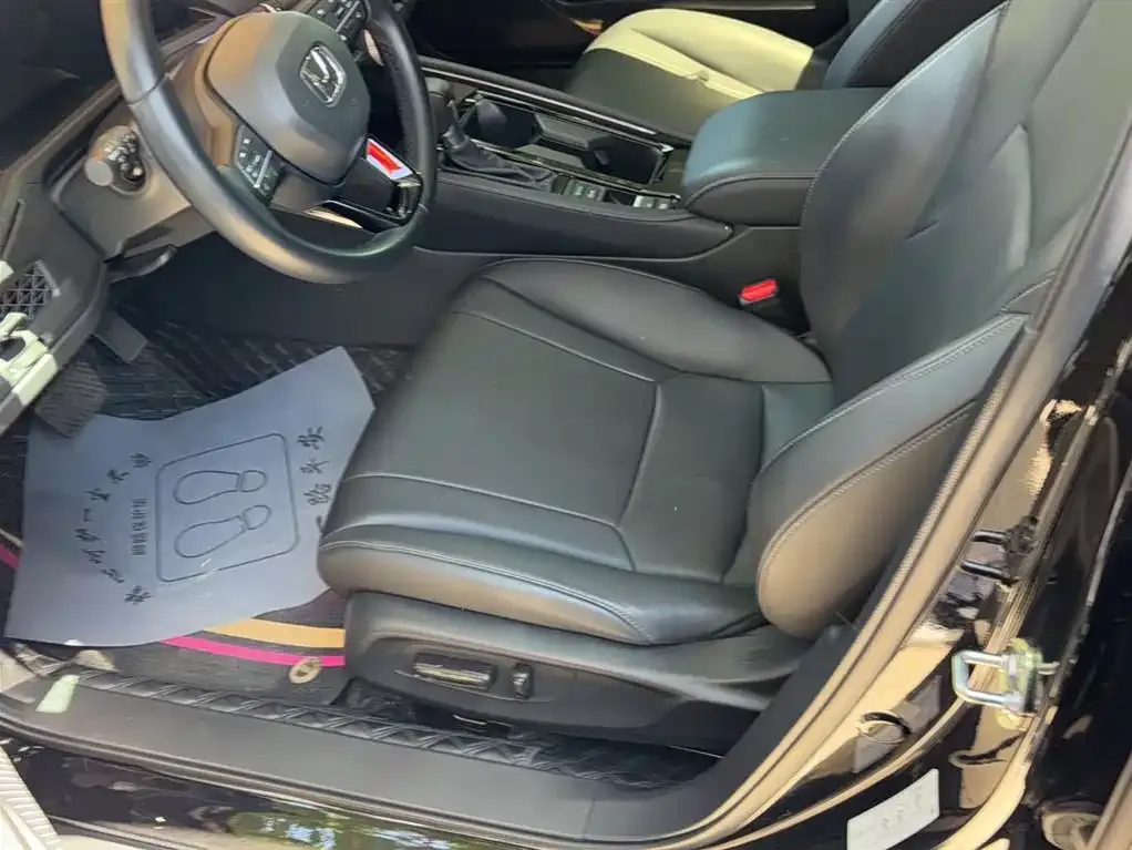 Honda Accord — фото 6