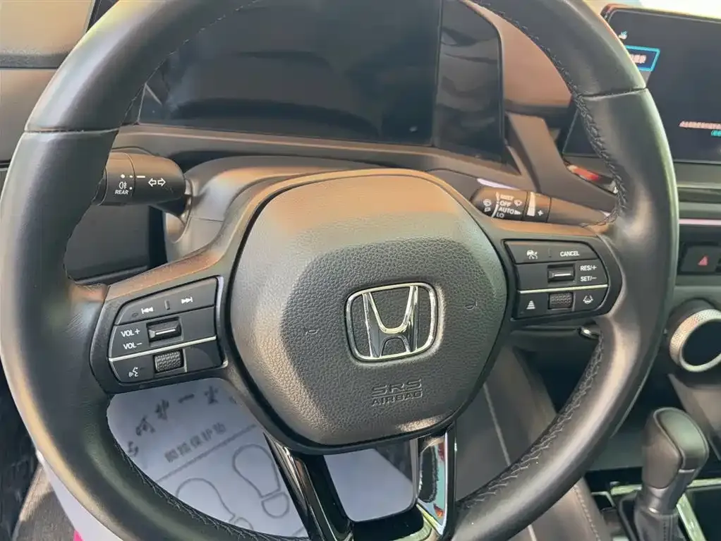 Honda Accord — фото 7