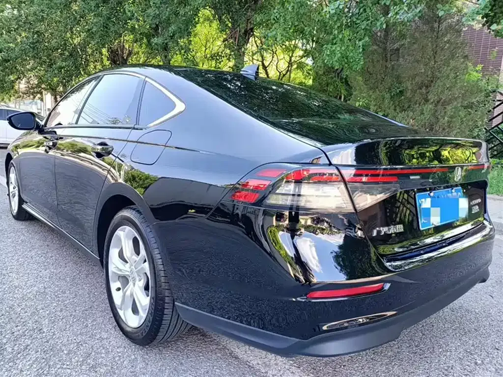 Honda Accord — фото 4
