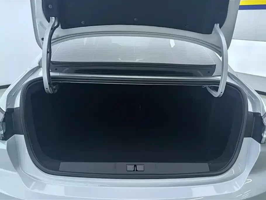 Peugeot 408 2025 из CN, фото 8