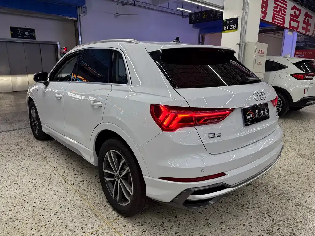 Audi Q3 — фото 5