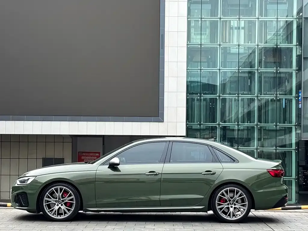 Audi S4 — фото 2