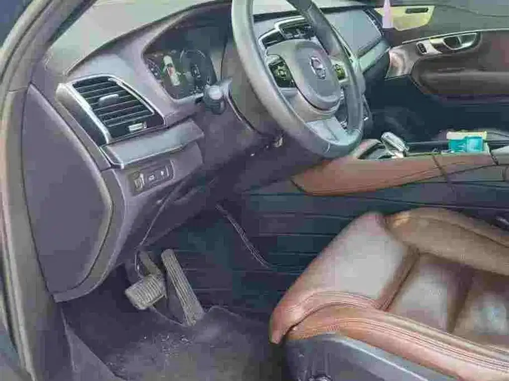 Volvo XC90 PHEV 2023 из CN, фото 9
