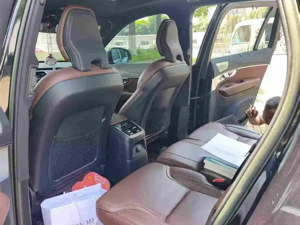 Volvo XC90 PHEV 2023 из CN, фото 7