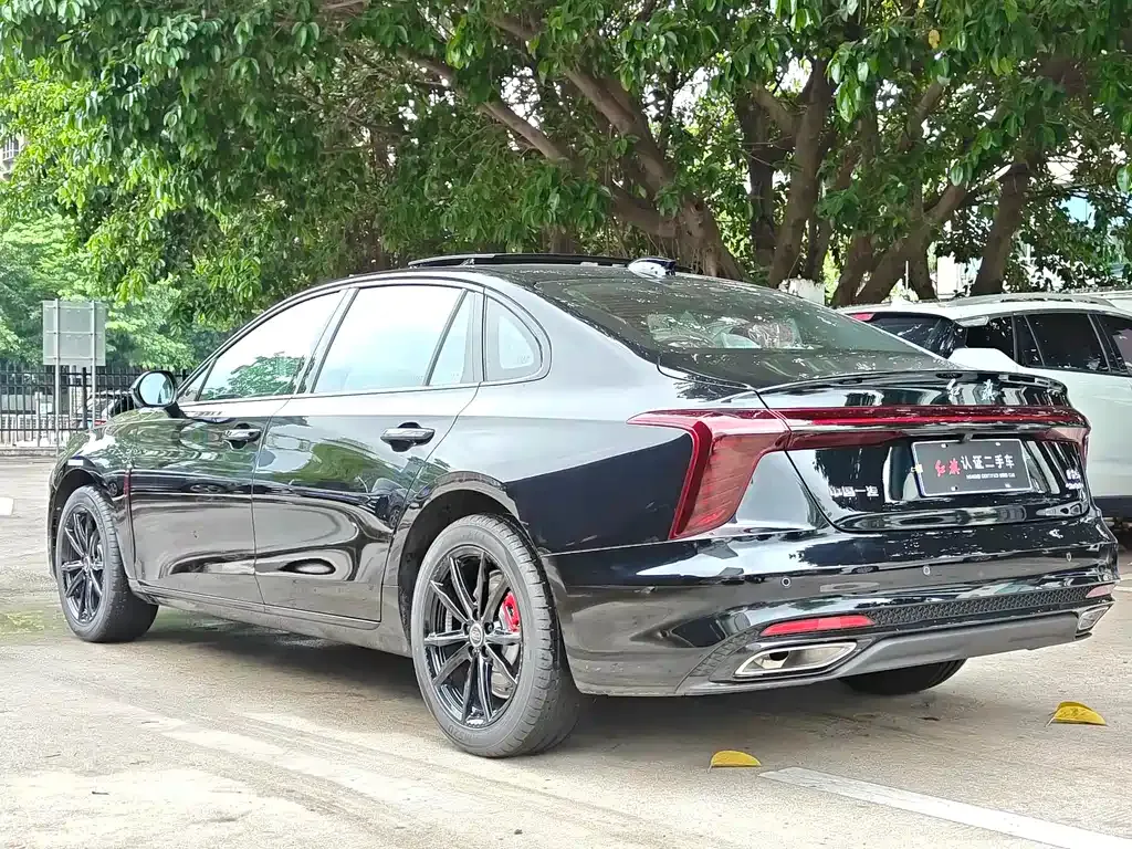 Hongqi H5 — фото 10