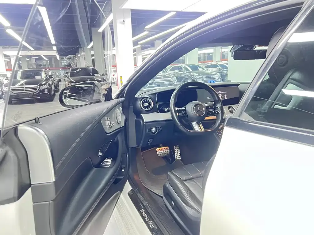 Mercedes-Benz E-Class (Import) 2021 из CN, фото 10