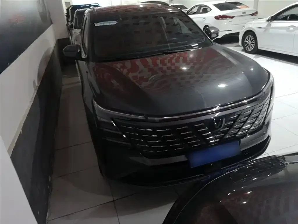 Changan CS75PLUS — фото 3