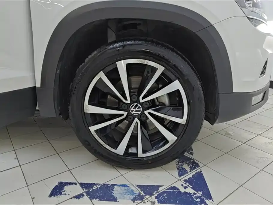Volkswagen Tharu — фото 7