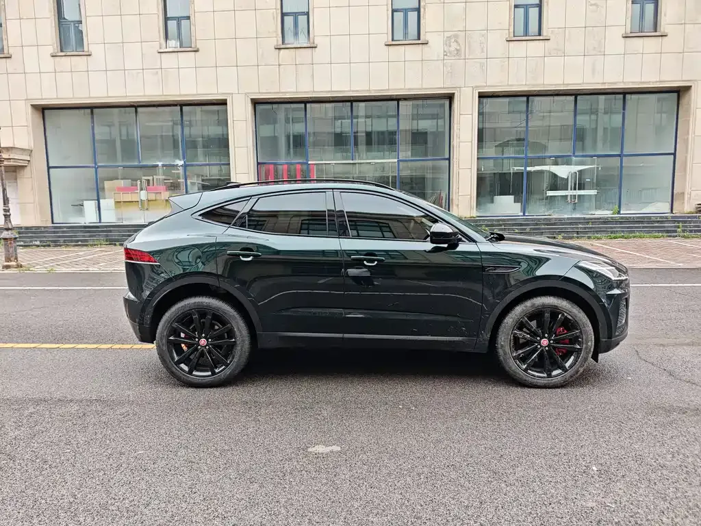 Jaguar E-PACE 2025 из CN, фото 2