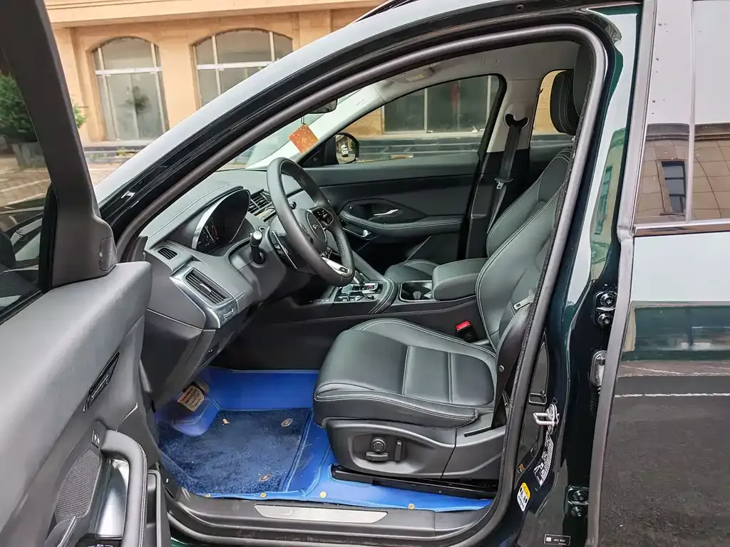 Jaguar E-PACE 2025 из CN, фото 3