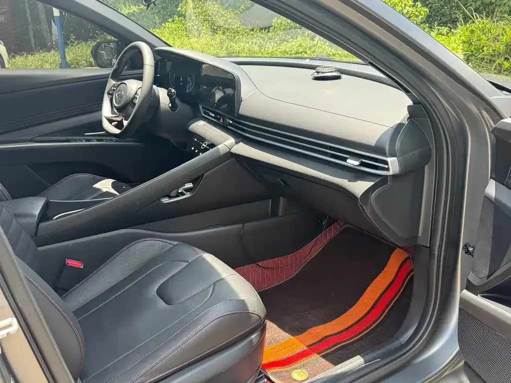 Hyundai Elantra 2022 из CN, фото 3