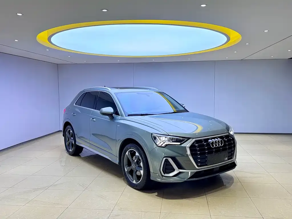 Audi Q3 — фото 10