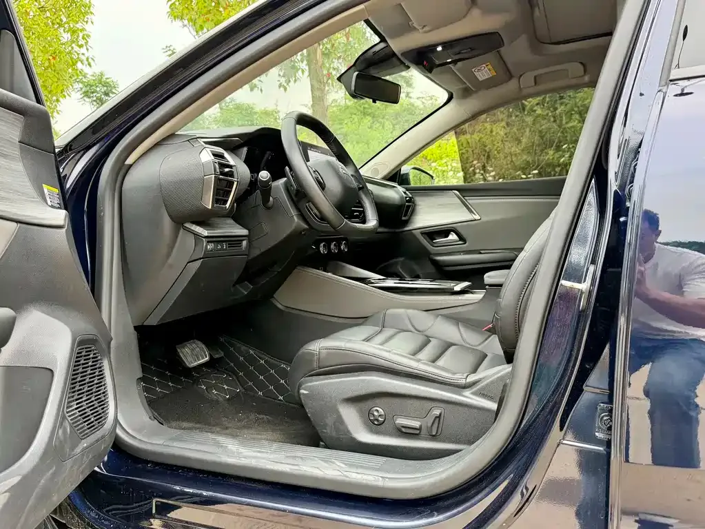 Citroen C5 X 2025 из CN, фото 2
