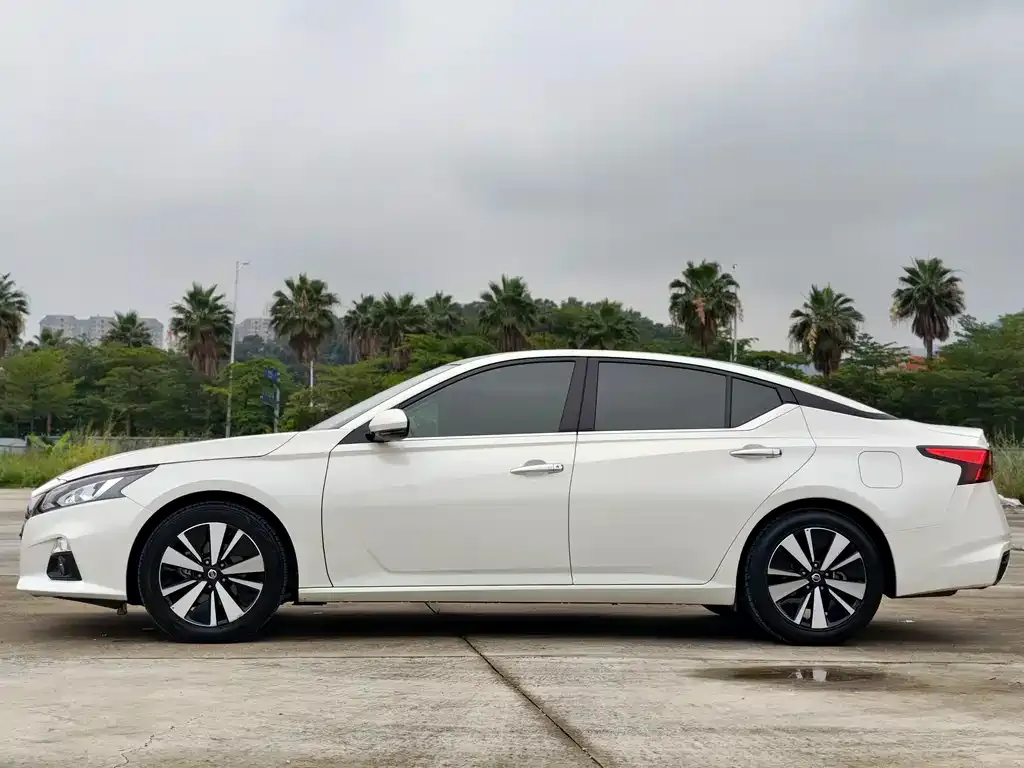 Nissan Teana — фото 3