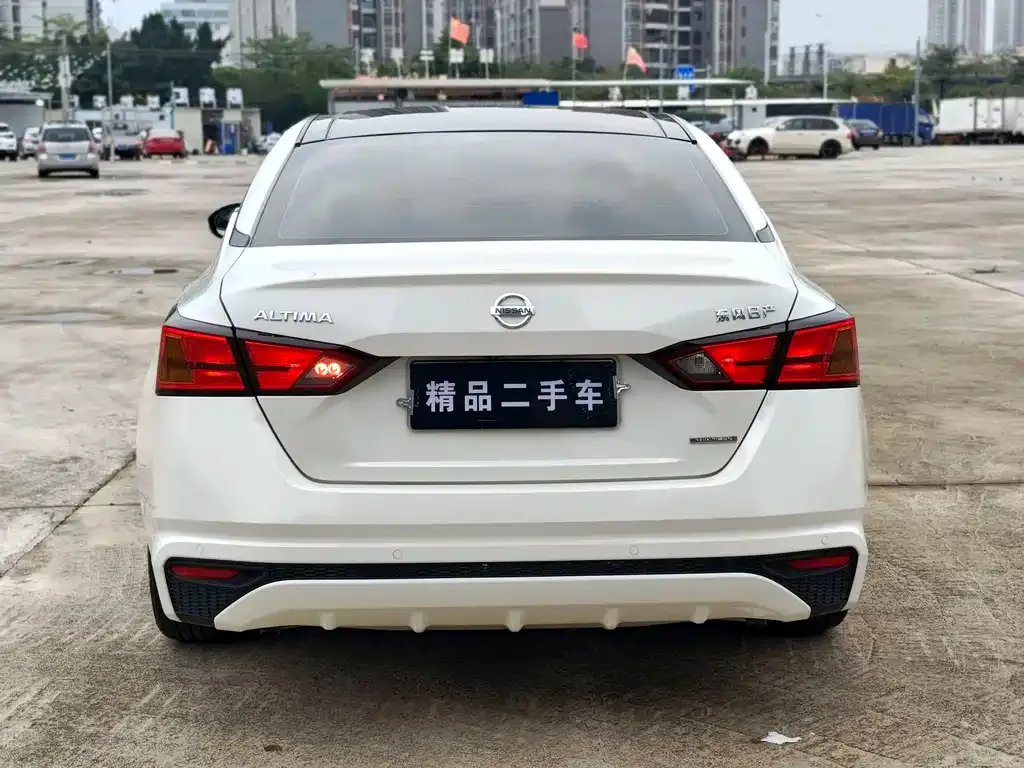 Nissan Teana — фото 4