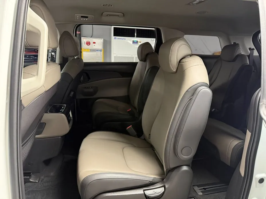 Kia Carnival 2026 из KR, фото 2