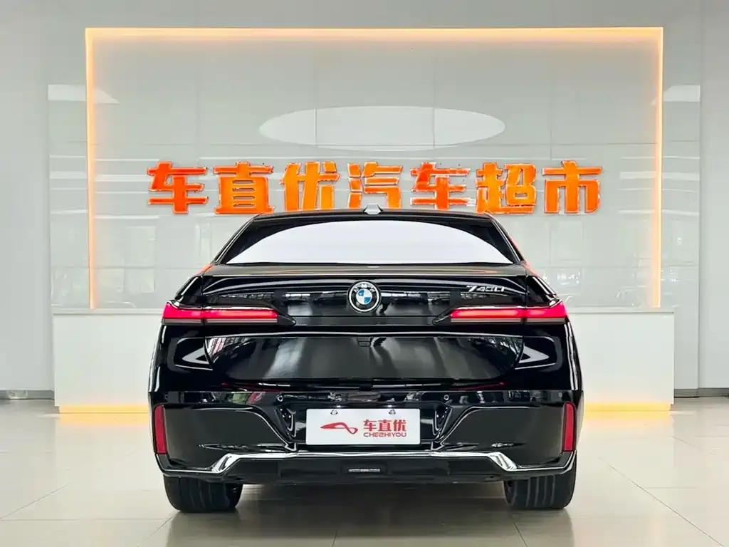 BMW 7 Series 2024 из CN, фото 4