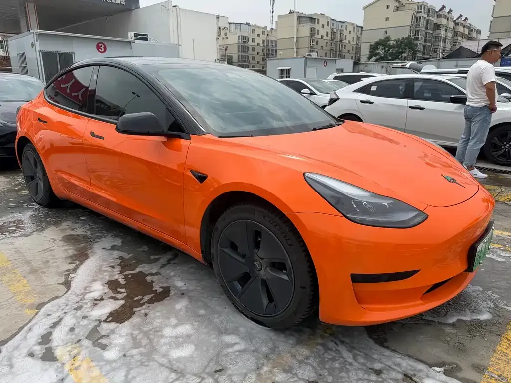 Tesla Model 3 — фото 7