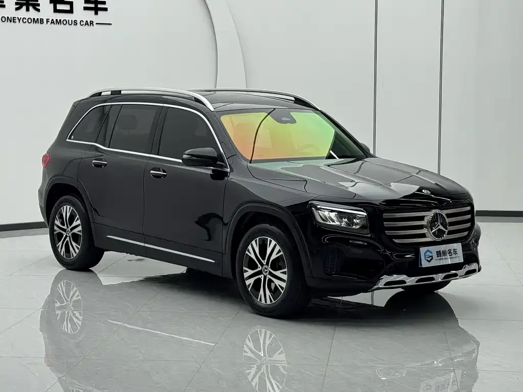 Mercedes-Benz GLB — фото 7