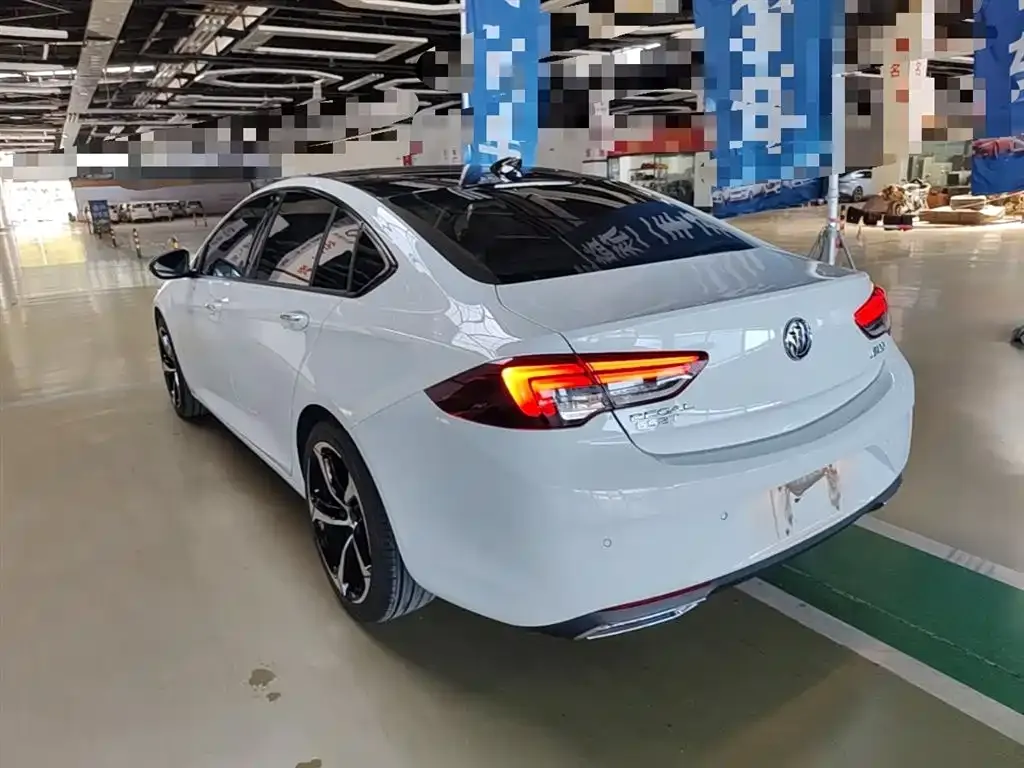 Buick Regal — фото 10