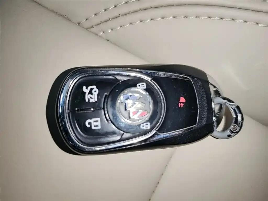 Buick Regal — фото 5