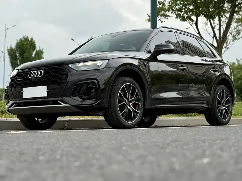 Audi Q5L — фото 2