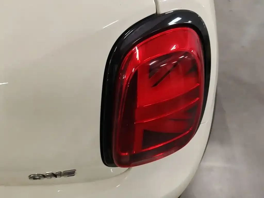 MINI Cooper (3-door) 2022 из CN, фото 2