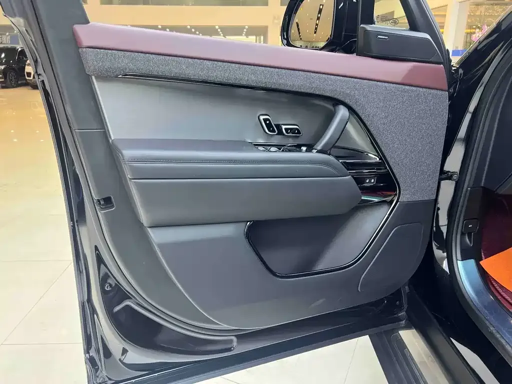 Land Rover Sport — фото 10