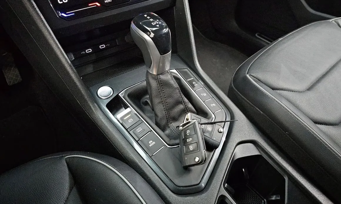 Volkswagen Tiguan 2021 из KR, фото 9