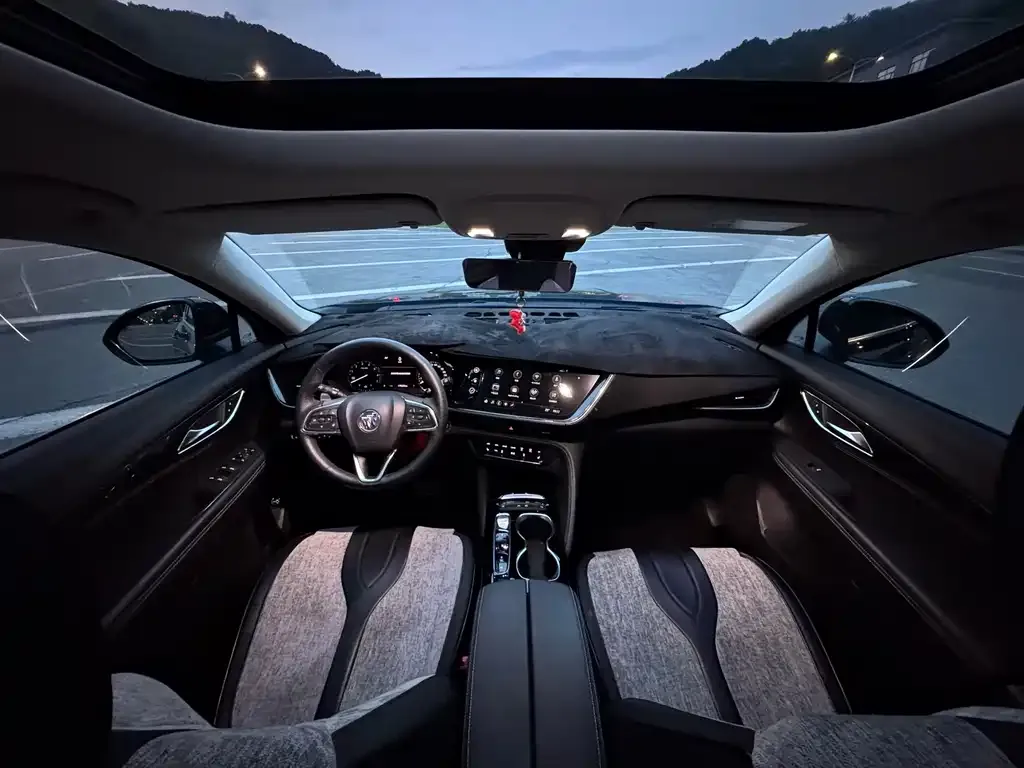 Buick Envision Plus — фото 8