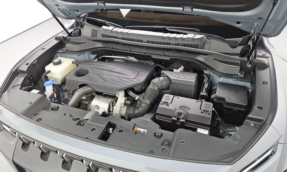 KG Mobility (Ssangyong) Torres 2023 из KR, фото 9