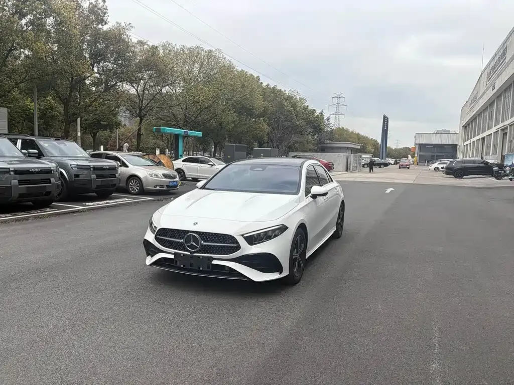 Mercedes-Benz A-Class — фото 1