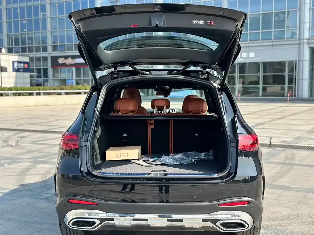 Mercedes-Benz GLC — фото 10