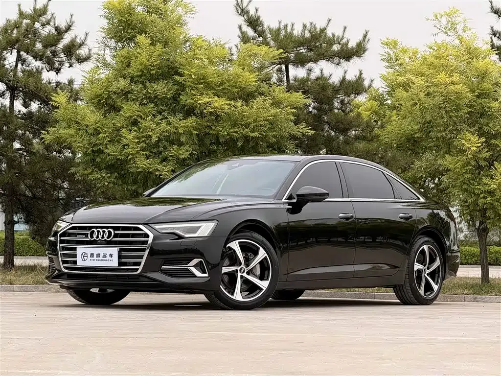Audi A6L — фото 1