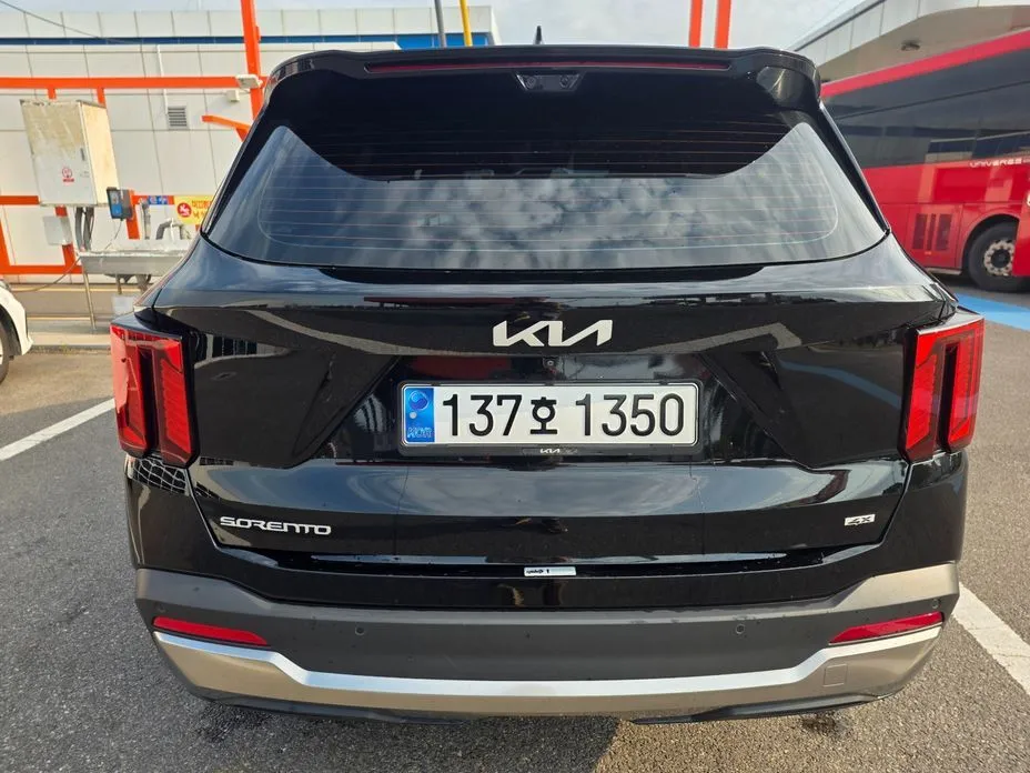Kia Sorento — фото 9