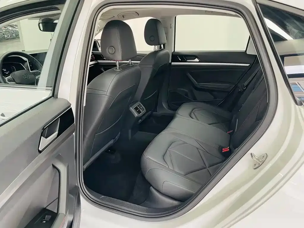 Volkswagen Lavida 2024 из CN, фото 6