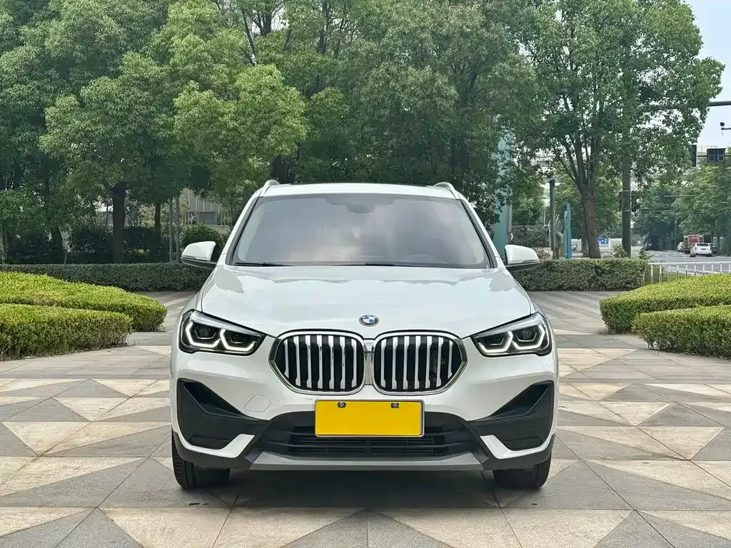 BMW X1 — фото 5