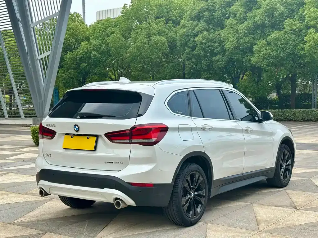 BMW X1 — фото 7