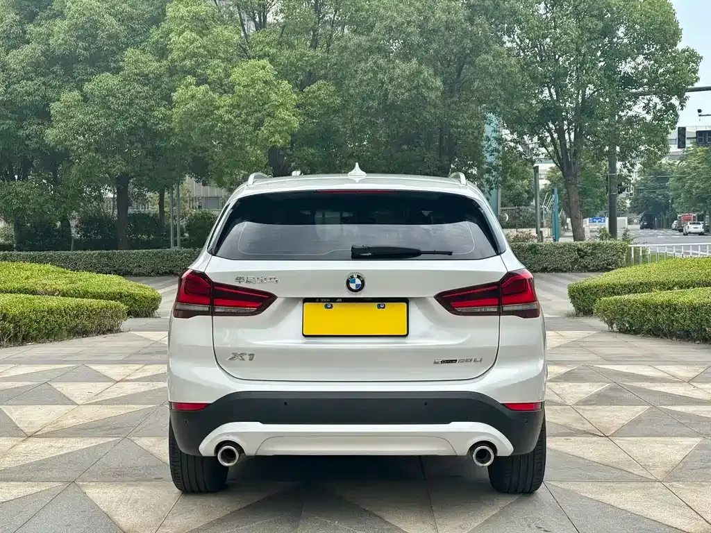 BMW X1 — фото 4